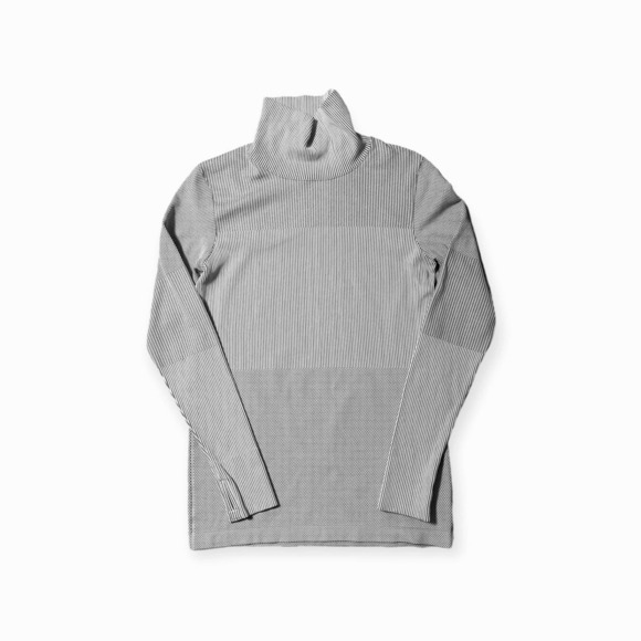Athleta Flurry Base Layer Turtleneck - Picture 4 of 5